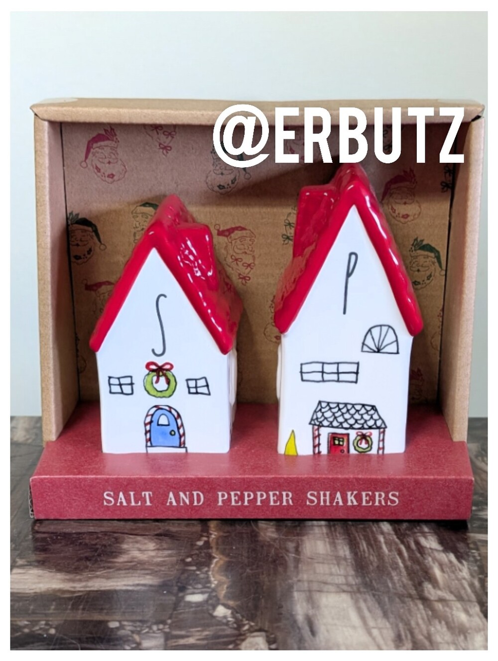 Rae Dunn Holiday House Ceramic Salt & Pepper Shaker Set 🏠🎀